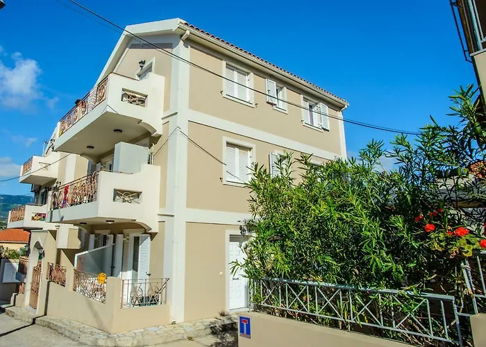 Elena's 1 Αργοστόλι